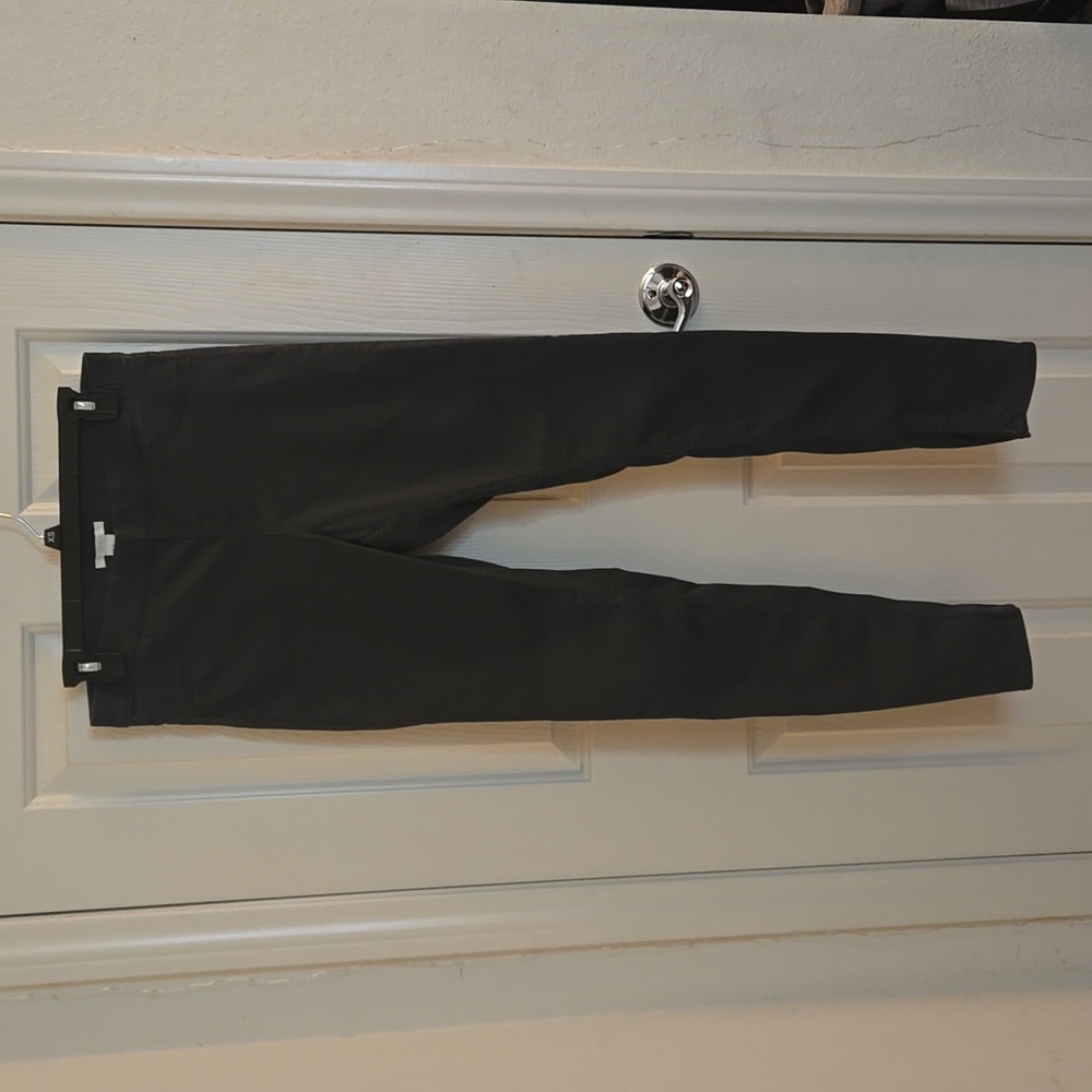 H&M Women's Pants. Size 10. Color Gray.